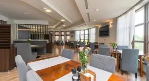 Hotel Esperanto - Image 3