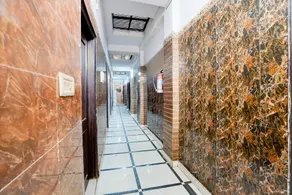 Super Collection O Hindon Airport Ghaziabad - Image 2
