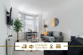 Dyke Apartment - Image 1