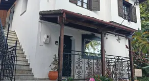 Philos Guesthouse - Image 4