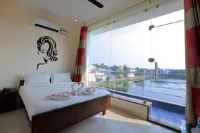 Thiru Pavilion Retreat - Image 2