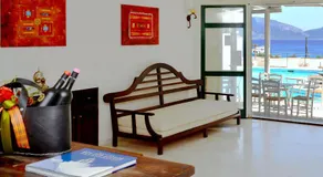 Keros Art Hotel - Image 2