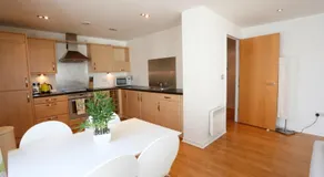 Edinburgh Waterfront Apartments - Image 2