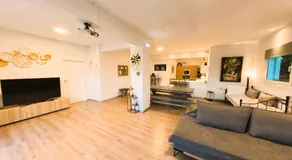MG Residence Boutique Holiday Home - Image 4