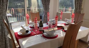 The Warwick lodge - Image 5