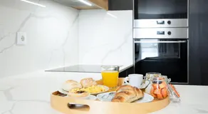Feel Porto Lapa Collection Flats - Image 3