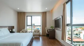 Luxury6 Hotel - Image 2