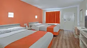 Red Carpet Inn And Suites - Image 2