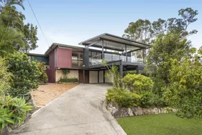 Family Home Near North Brisbane Parks - Image 5