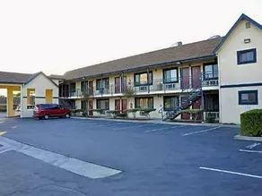 Luxury Inn Los Angeles - Norwalk - Image 3