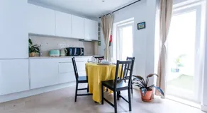 Lx Design Apartment near Congress Center - Image 4