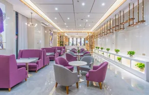 Luxury Hotel - Image 2