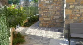 Casa con jardín frente a la Ciudadela de Jaca - Image 4