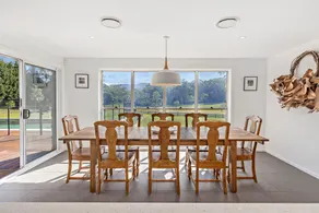 Berry Beach Farm Luxury Estate - Image 3