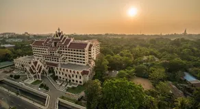 Rose Garden Hotel - Image 5