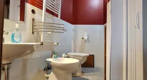 Morry's Lodge Guest House - Image 2