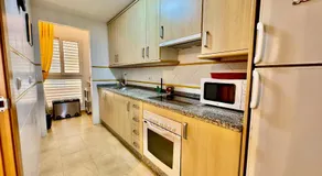 Apartamento con vistas al mar en urbanización de lujo Almerimar - Image 4