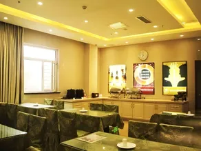 GreenTree Inn Shandong Qingdao Development District SDUST Express Hotel - Image 3