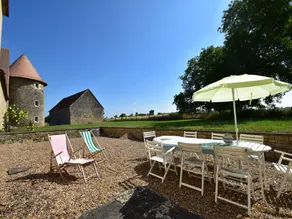 Mansion in Burgundy near Morvan Natural Park - Image 4