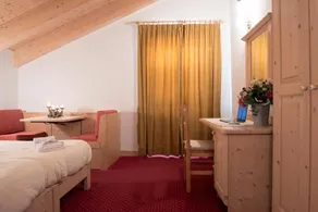 Hotel 2000 - Image 4