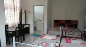 JOYFIN homestay roomstay muar - Image 2