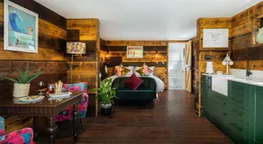 Limestone Hotel - Image 3