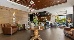 Townhouse Hotel - Image 3