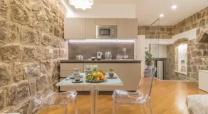 Tuscus Apartments - Image 2