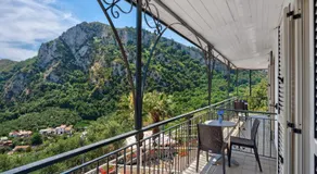 Villa avec piscine, terrasse et internet haut débit | Vue montagne - Image 2