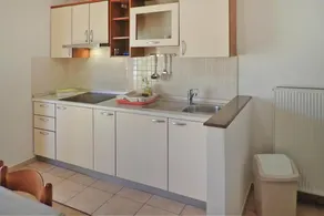 Apartment PINK in Starigrad Paklenica only 200 m from the sea - Image 5