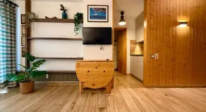Ursus Chalet - Image 2