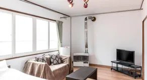 Rustic Modern House in Hakodate - Image 2