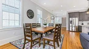 Hosteeva Stunning 4 BR Condo w Pool Steps to St Charles Ave - Image 2