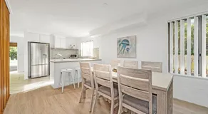 Husky 56 Beachfront Villa's - great location on the beach - Image 2