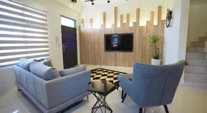 Season 5 Country Inn - Image 2