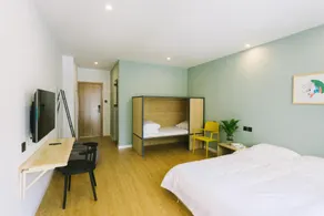 Nea Bay Internation Youth Hostel - Image 2
