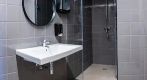 Lamia BBK Women Hostel-Solo mujeres - Image 5