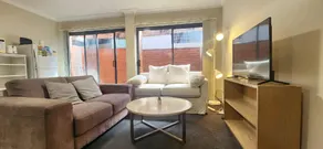 3br Apartment Near Sydney Uni Rpa - Image 2