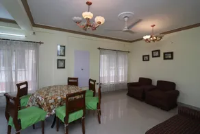 OYO 29931 Alankar Guest House - Image 4
