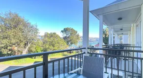 1-Bedroom Retreat with Spa Bath & Harbour Outlook - Image 3