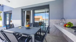 Modern Family Villas with Private Pool - Mia & Teo - Image 4