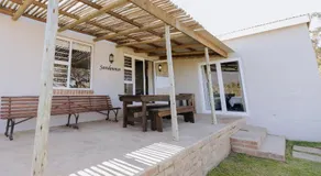 Dennehof Farm Guesthouse - Image 4