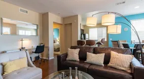 Sky Luxury 2BDRM Suite Deluxe Living Cali - Image 2