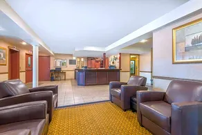 Ramada by Wyndham Lloydminster - Image 4
