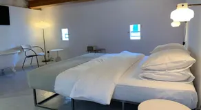 Fragile Boutique Hotel - Image 2