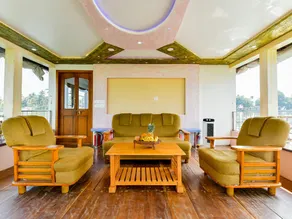 OYO 28075 Relax In Kerala 3 Bhk - Image 4