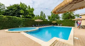 NOSTRA LIBERTAT - Piscine - Terrasse - Image 4