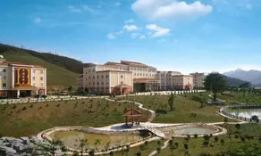 Uchoice Hotel - Image 1