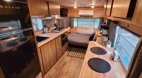 Cozy Farm Stay for Two - Image 3