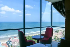 Le Hoang Beach Hotel Danang - Image 4